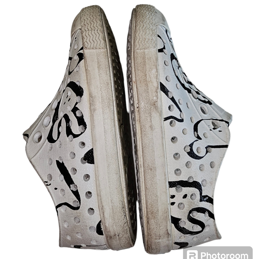 Native Shoes - Picture 3 of 7